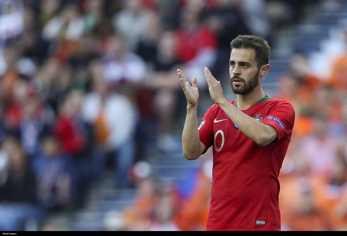 Bernardo Silva với áo Manchester City