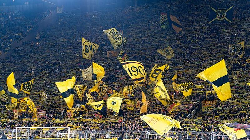 CĐV cuồng nhiệt của Borussia Dortmund