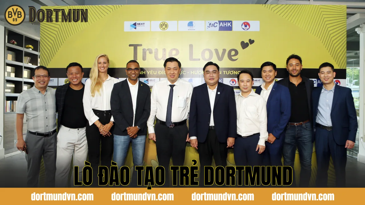 LÒ ĐÀO TẠO TRẺ DORTMUND